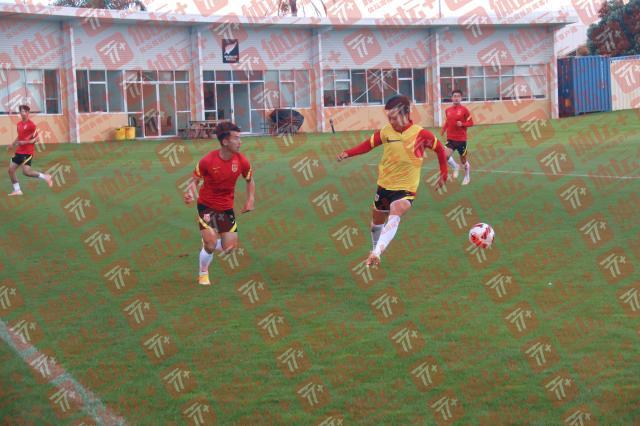 乐鱼体育下载-U24亚运队踩场训练临时取消 快速复习演练内容