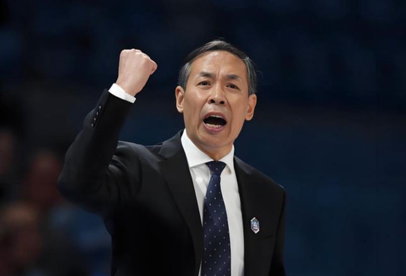 三年禁赛期满,李楠即将复出,可能取代许利民成为首钢新主帅